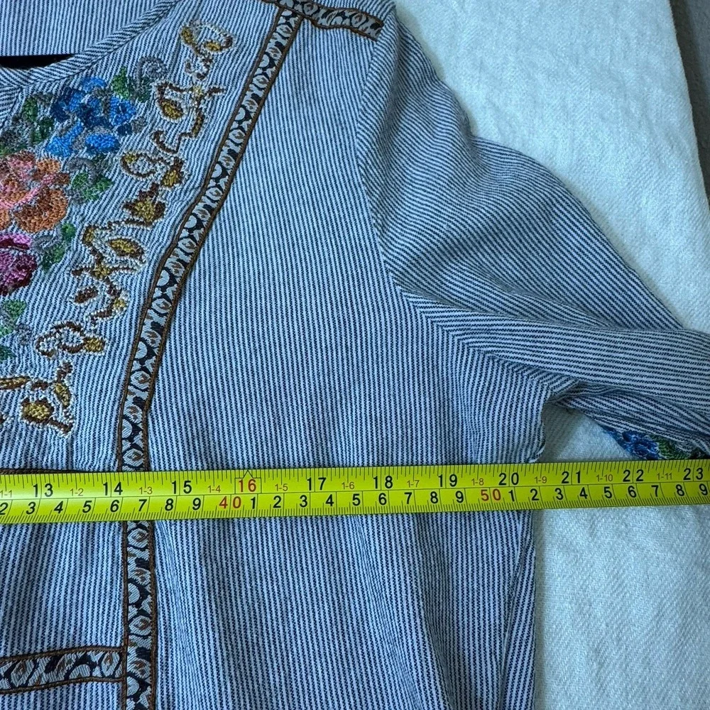 Sundance Striped Floral Embroidered Top Womens Lg Bohemian Peasant Boho Buttons - Picture 6 of 10
